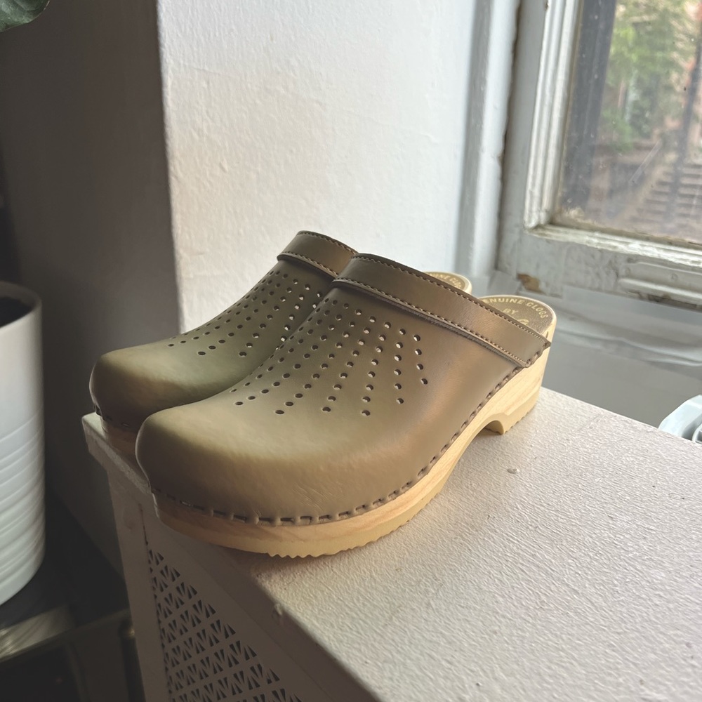 Neutral beige Clog Master / Sven’s Clogs